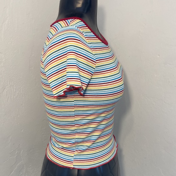 #LOVEWINS Women’s Medium Crop-top Short-sleeve Colorful Striped Shirt - Picture 6 of 7